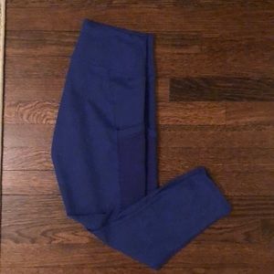 Fabletics Mila High-Waisted Pocket Capri